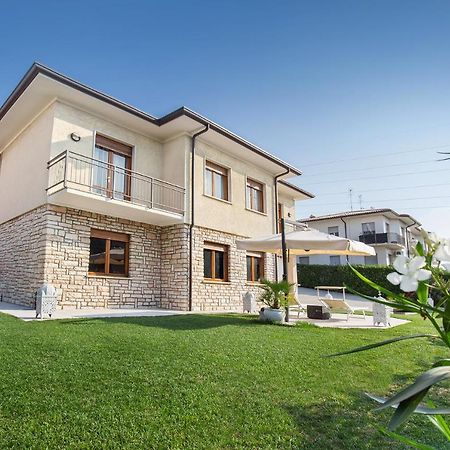 Villa Viola-Comoda Villetta A カプリーノ・ヴェロネーゼ エクステリア 写真